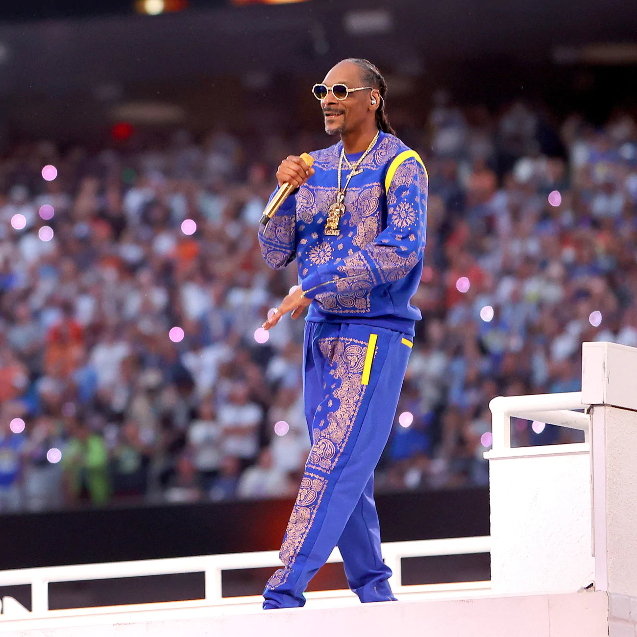 Super Bowl Halftime Show Blue & Yellow Bandana Snoop Dogg Shirt